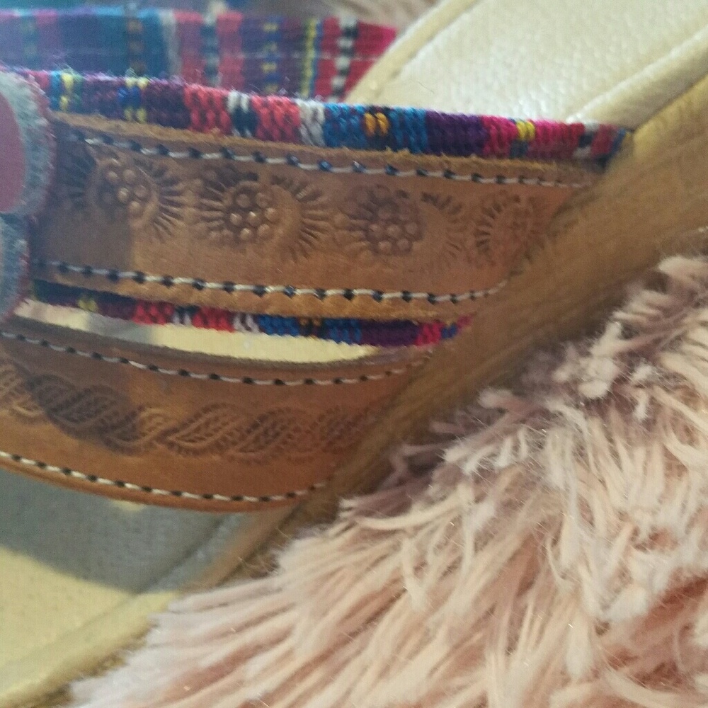 Colorful Toe Sandals - Picture 5 of 6